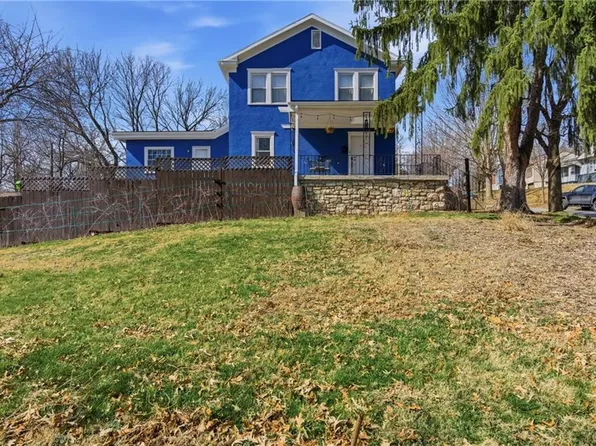 3939 Sunrise Dr, Kansas City, MO 64123