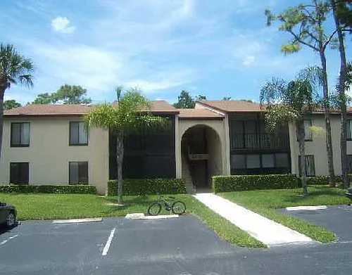 628 Sea Pine Way #A2 Photo 1