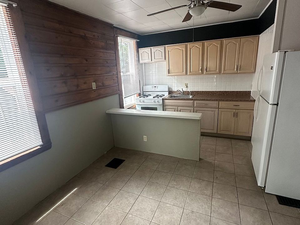1st image of 37936 3rd St
