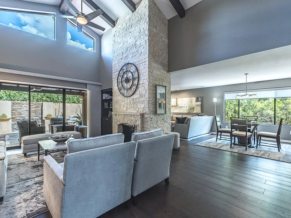 8622 E Vista Del Lago