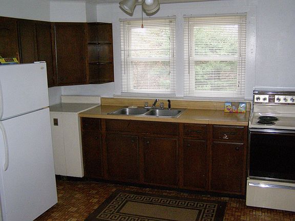 Eat in Kitchen