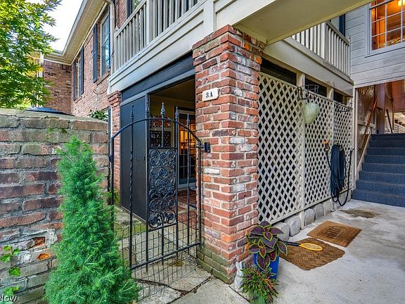 2nd image of 1265 Wednesbury Cir APT 3A