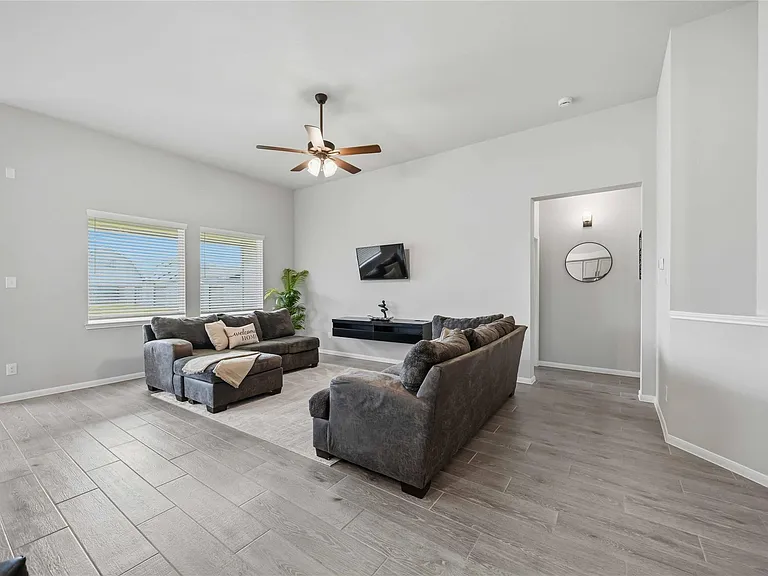 2808 Bisbee Rd — Photo 30