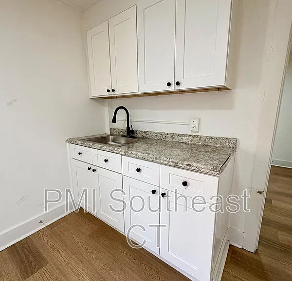 65 Shaw St #2-B — Photo 5