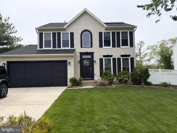 5 Elsworth Dr, Sicklerville, NJ 08081