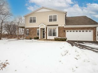 2631 Loren Ln, Algonquin, IL 60102