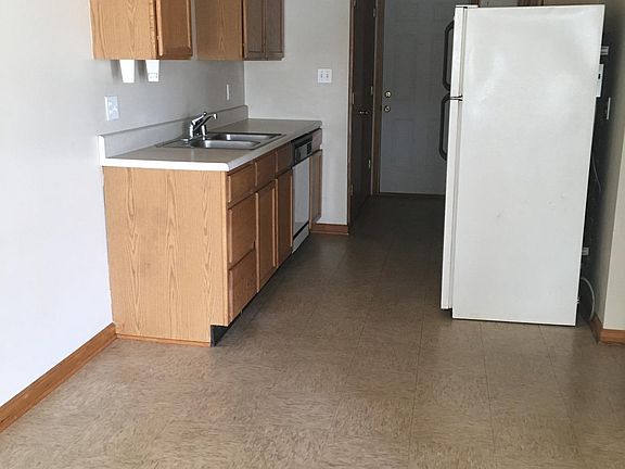 Dining/ Kitchen