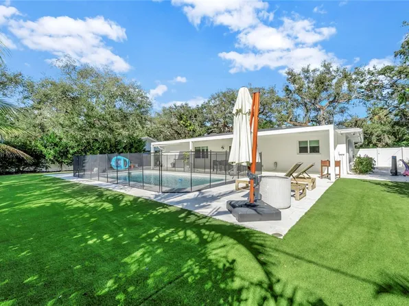 406 Indian Lilac Rd, Vero Beach, FL 32963