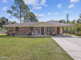 422 Martin Prejean Rd, Carencro, LA 70520