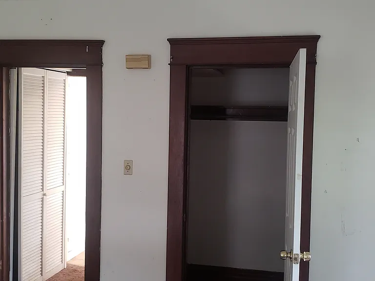 307 N Chestnut St #3 — Photo 4