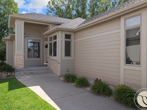 2nd image of 3447 Dunlop Ave