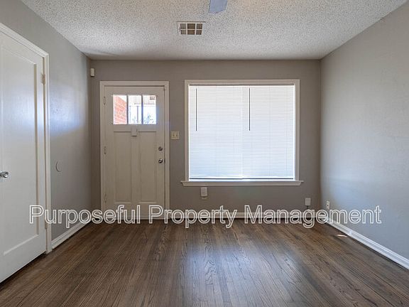 3rd image of 3808 N Drexel Blvd