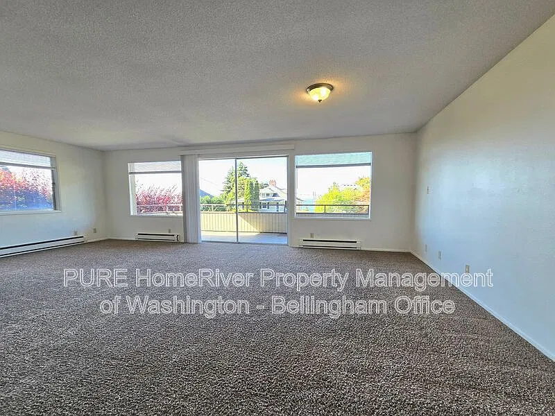 2 bed, 1.0 bath, 1285 sqft, $1,745 — Photo 3