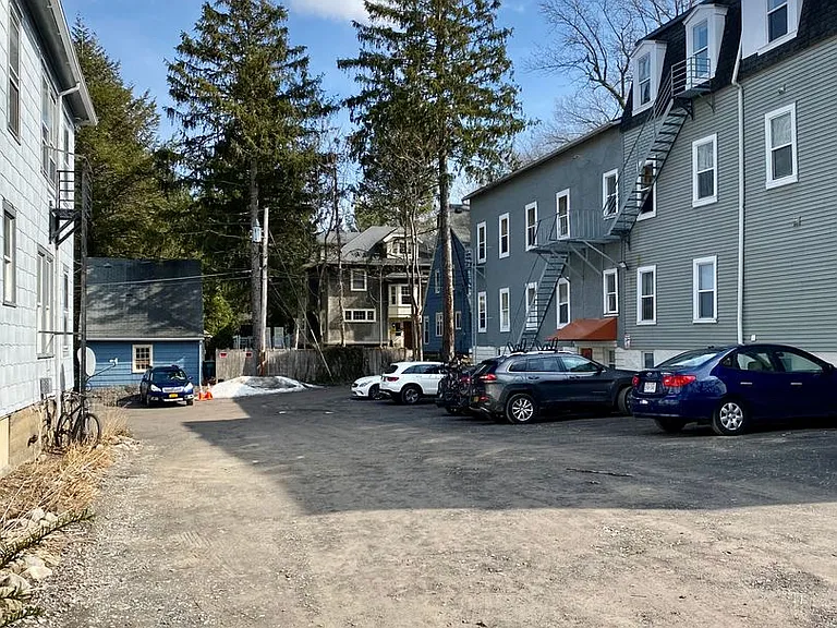 1090 South Ave — Photo 12