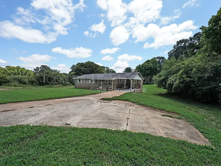 251 Hog Farm Cir — Photo 3