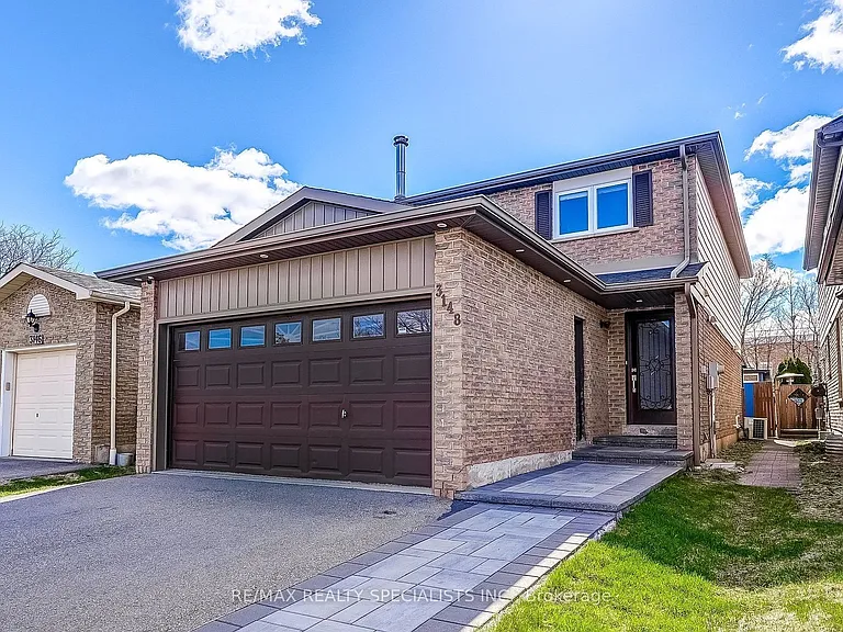 3148 Harris Cres #UPPER — Photo 1
