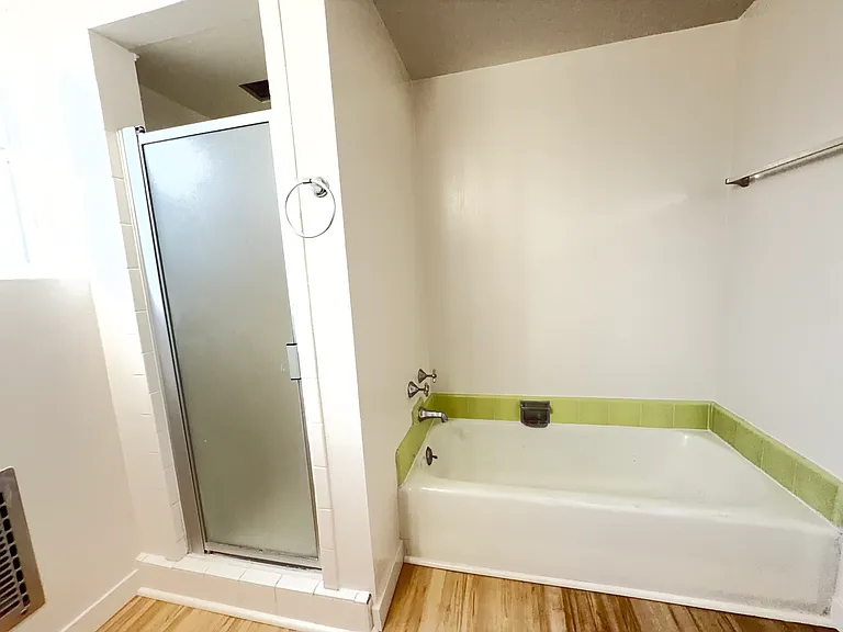 415 S Baldwin Ave #4 — Photo 17