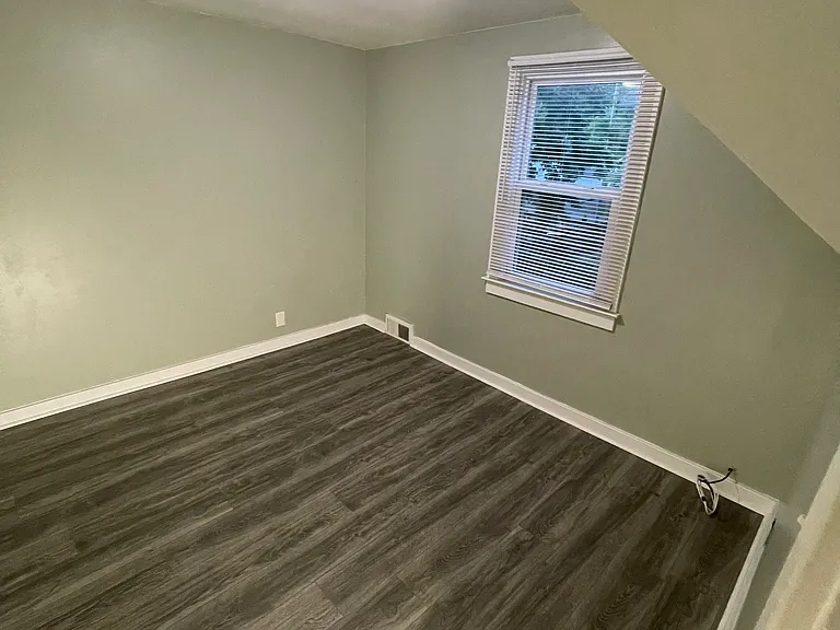 243 Grumbach Ave #2 — Photo 11