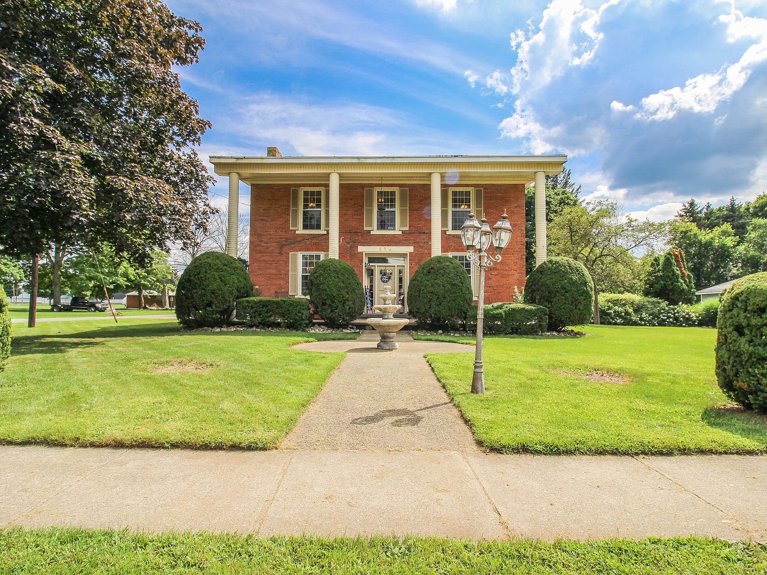 330 E Main St, Centreville, MI 49032 Zillow