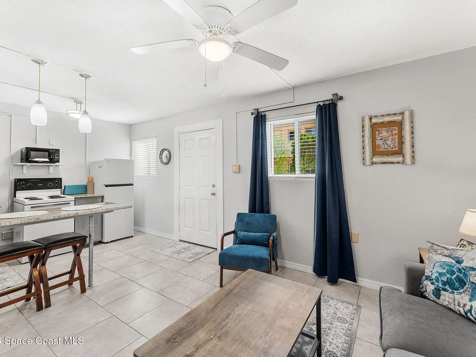 1 bed, 1.0 bath, 409 sqft, $1,300 — Photo 4