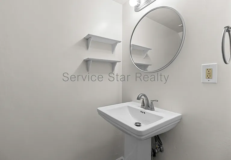 4610 N 68th St #437 — Photo 7