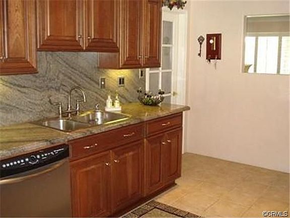 4th image of 742 S Fircroft Ave