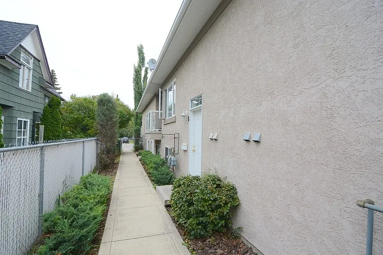Building Photo - 4819 55th St #1A
