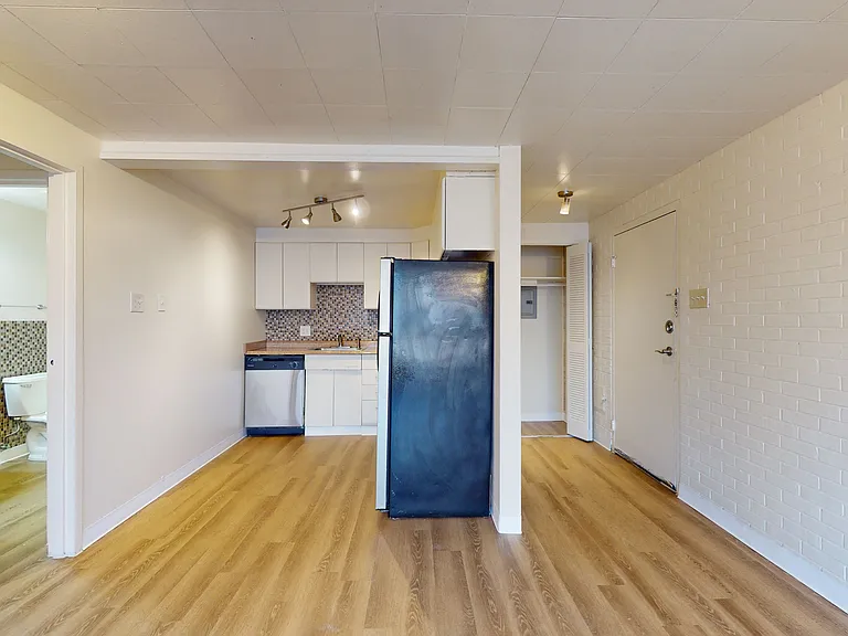 7506 W 10th Ave #3 — Photo 10