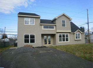 55 Grasspond Rd, Levittown, PA 19057