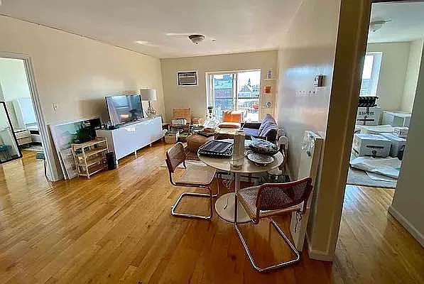 1st image of 257 15th St APT 401