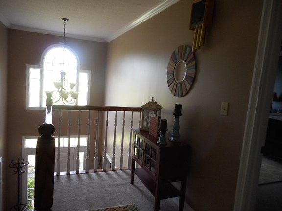 5th image of 532 Banbury Dr