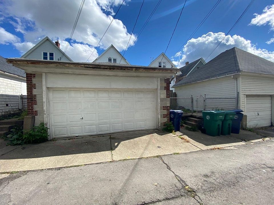 2nd image of 450 10th St