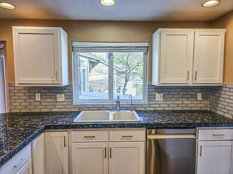 13818 NE 93rd Ct — Photo 12