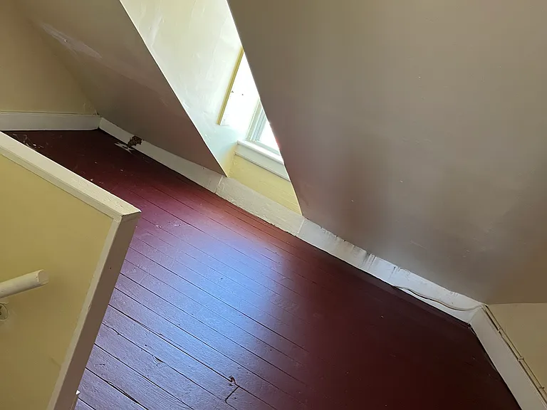 349 Pearl St — Photo 11