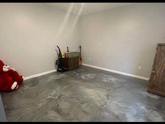 3rd image of 402A E Main St #402A