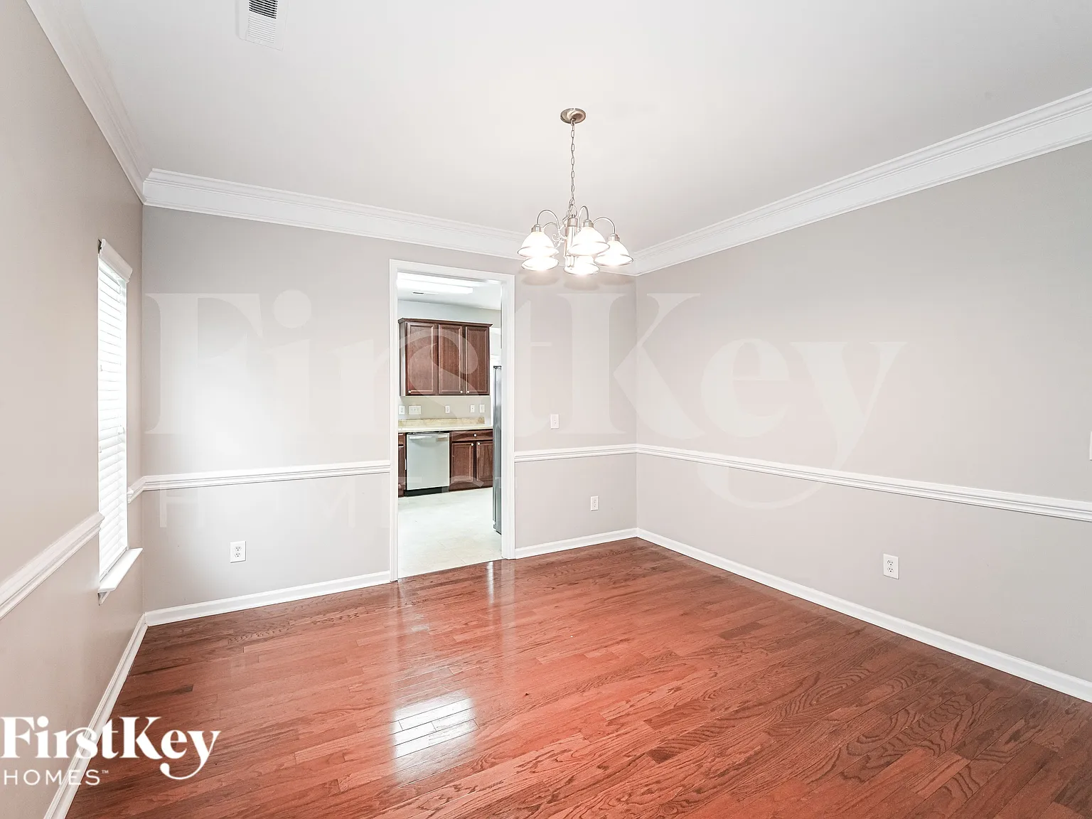 4 bed, 2.5 bath, 2859 sqft, $2,055 — Photo 4