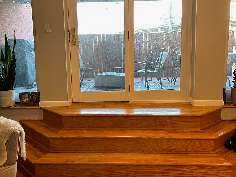 1st image of 2735 N Lincoln Ave APT 2S