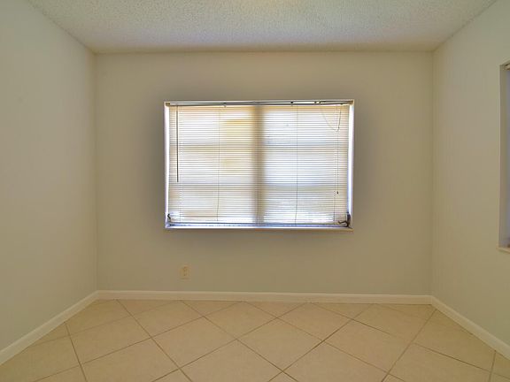 5th image of 3292 Americo Drive