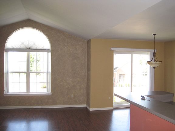 5th image of 15351 Cornell Dr