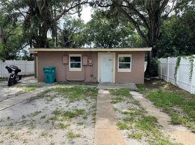 414 Sunset Dr
