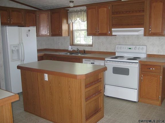 5th image of 1824 Sage Ln