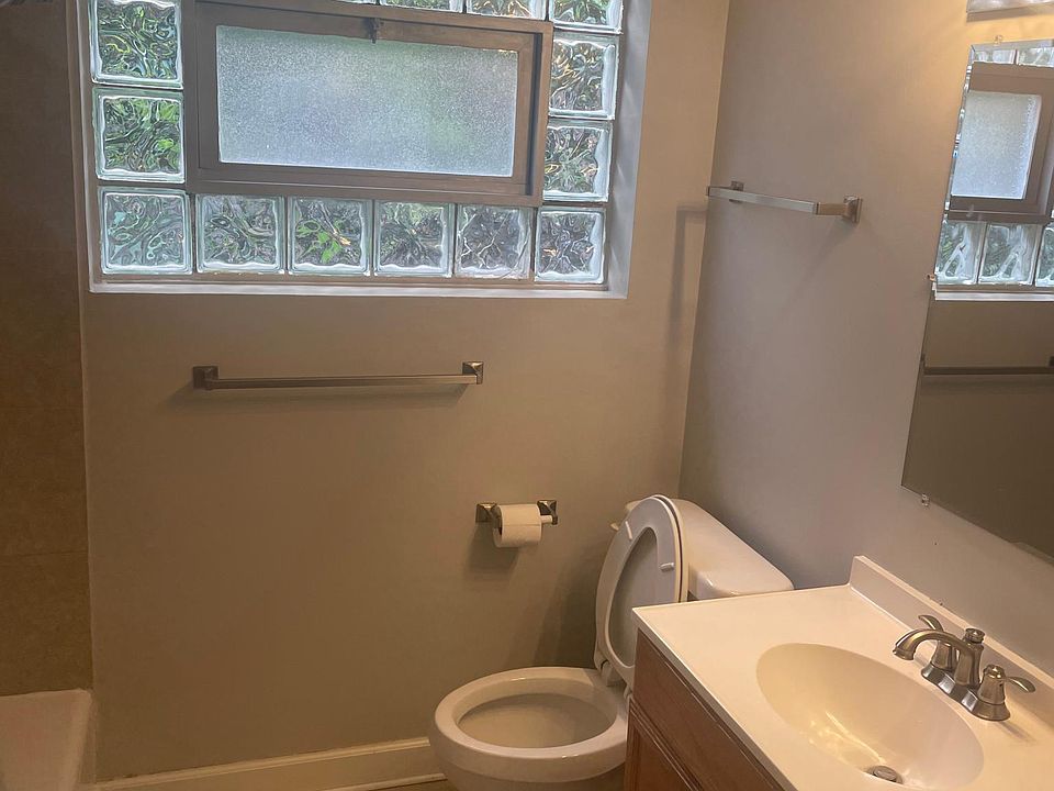 2nd image of 7120 S Michigan Ave #G