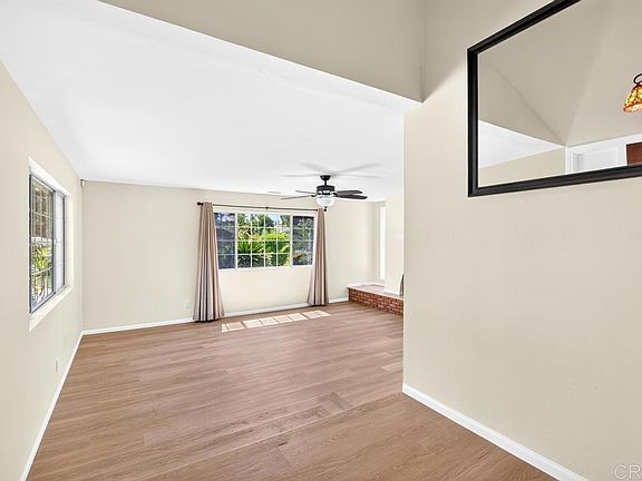 4th image of 850 N 4th St