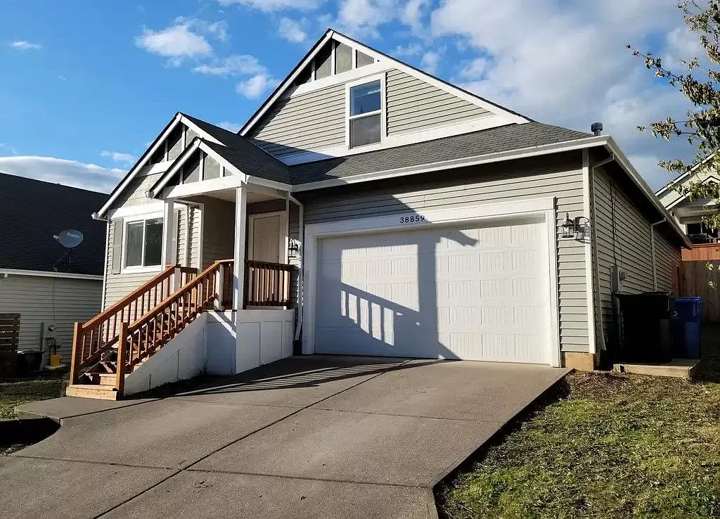 4 bed, 2.0 bath, 1650 sqft, $2,800 — Photo 1