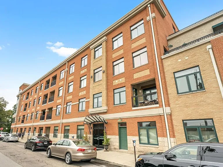 34 W Poplar Ave #402 — Photo 39