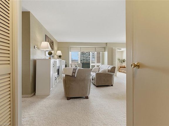 5th image of 301 Frances Ave #507