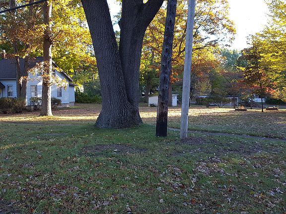 4th image of 0 N 6th St