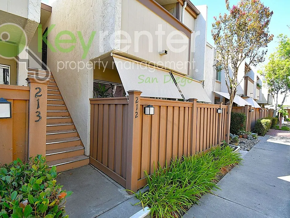 3549 Castle Glen Dr #213