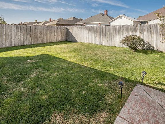 3rd image of 7702 El Paso Dr