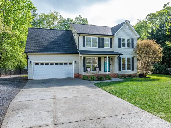 107 Ingonish Dr, Gastonia, NC 28056